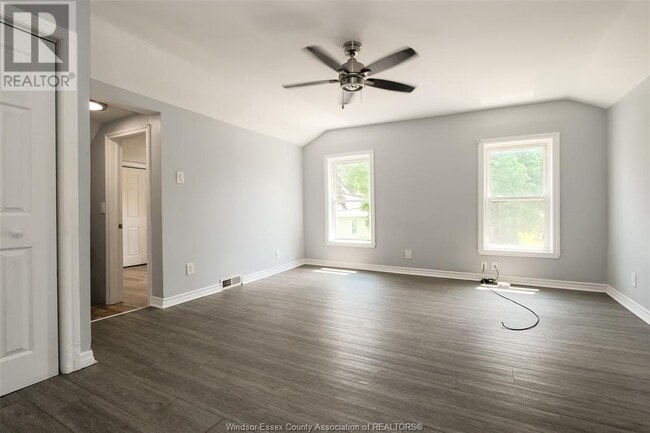 948 University Ave E in Windsor, ON - Building Photo - Building Photo