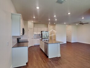 2713 Sunrise Lndg Lp in Tavares, FL - Building Photo - Building Photo
