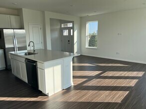 146 Henderson St in Oswego, IL - Building Photo - Building Photo