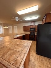 2153 W Clare Ave in Porterville, CA - Building Photo - Building Photo