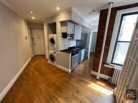 E 13TH ST. in New York, NY - Building Photo