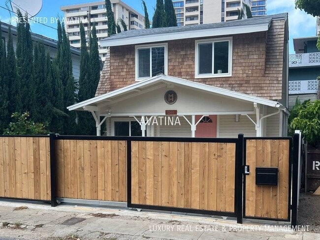 244 Kapili St in Honolulu, HI - Building Photo - Building Photo