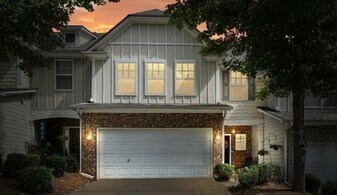 506 Hillside Trail in Woodstock, GA - Building Photo