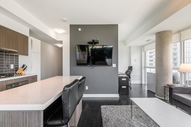 407 Walmer Rd, Unit SI ID1513072P