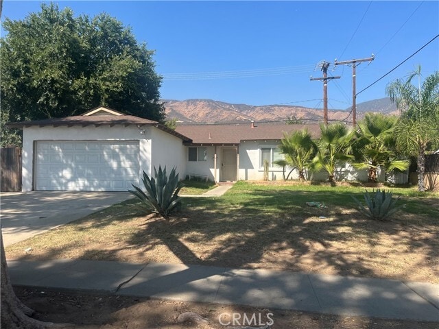 property at 386 Sequoia St W