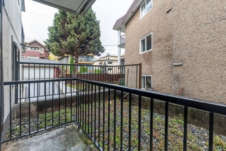 254 E 12th Ave, Unit SI ID1051838P in Vancouver, BC - Building Photo - Building Photo