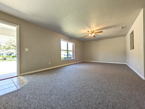 1151 N Lion Cub Pt, Unit 1153 in Lecanto, FL - Foto de edificio - Building Photo