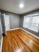 8134 S South Shore Dr, Unit 1 in Chicago, IL - Building Photo - Building Photo