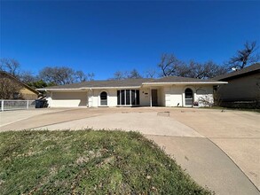 7229 Martha Ln in Fort Worth, TX - Building Photo - Building Photo