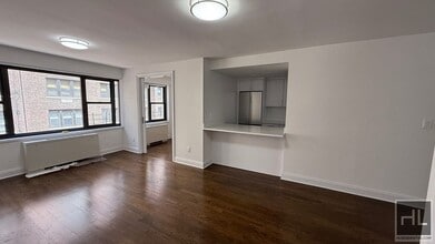 EAST 56 STREET in New York, NY - Building Photo - Building Photo