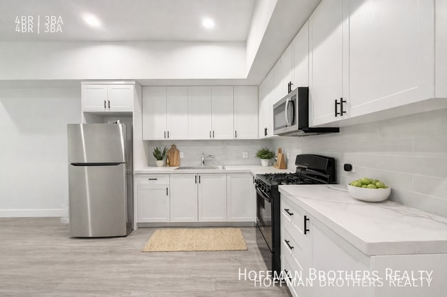 6905 Ben Ave in Los Angeles, CA - Building Photo - Building Photo