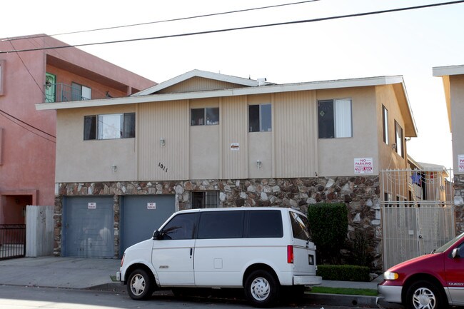 1011 Ohio Ave in Long Beach, CA - Foto de edificio - Building Photo