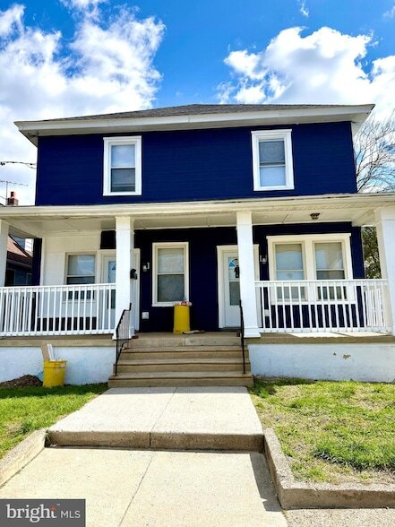 property at 1906 49th St