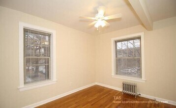 1607 W Berteau Ave, Unit 1 in Chicago, IL - Foto de edificio - Building Photo