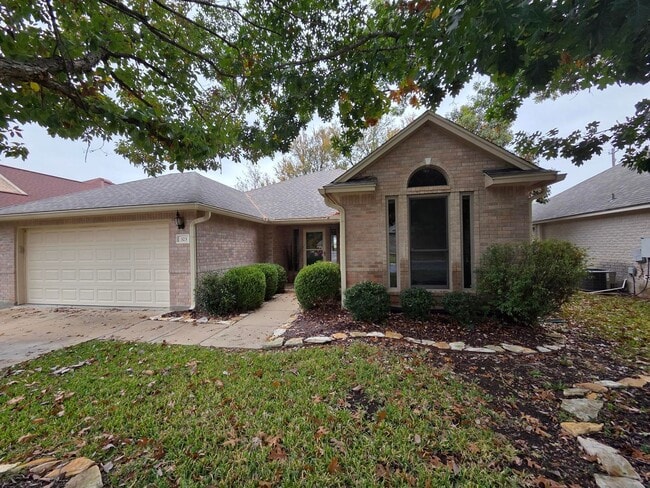 property at 323 Chase Oaks Pl