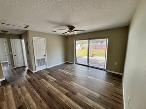 8115 Dominguin St in Orlando, FL - Building Photo - Building Photo