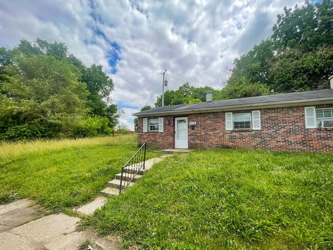 1783-1783 Roosevelt Ave in Indianapolis, IN - Building Photo - Building Photo