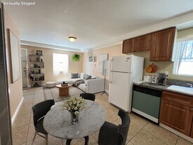 1275 W 39th St in Los Angeles, CA - Building Photo