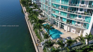 665 NE 25th St, Unit 2105 in Miami, FL - Building Photo - Building Photo