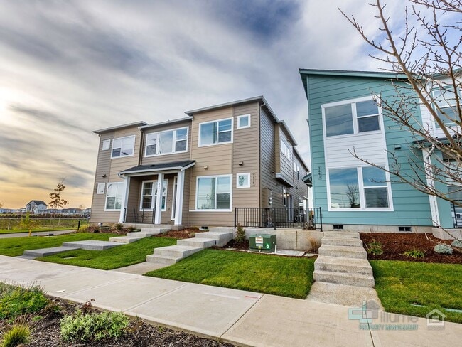 3691 SW 209th Ave in Hillsboro, OR - Building Photo - Building Photo