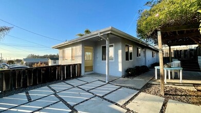301 Atlantic City Ave in Grover Beach, CA - Building Photo - Building Photo