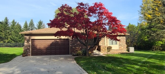 property at 605 E Gunn Rd