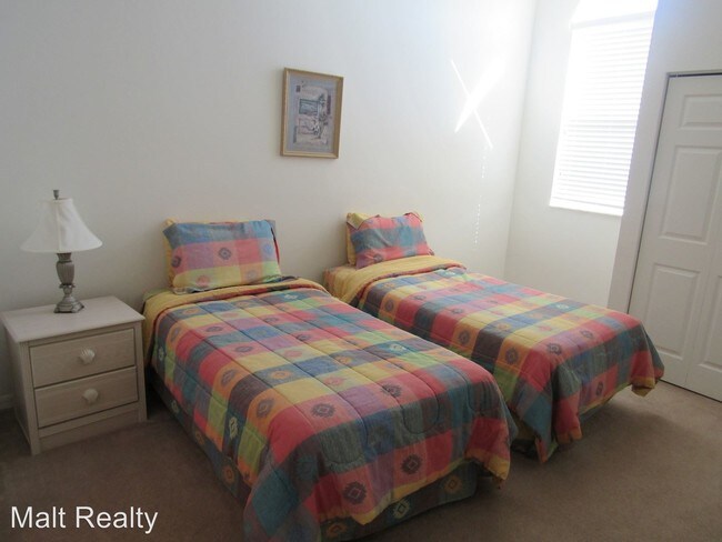 15550 Bellamar Cir in Ft. Myers, FL - Building Photo - Building Photo