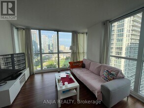 85-2385 Queens Wharf Rd in Toronto, ON - Building Photo - Building Photo