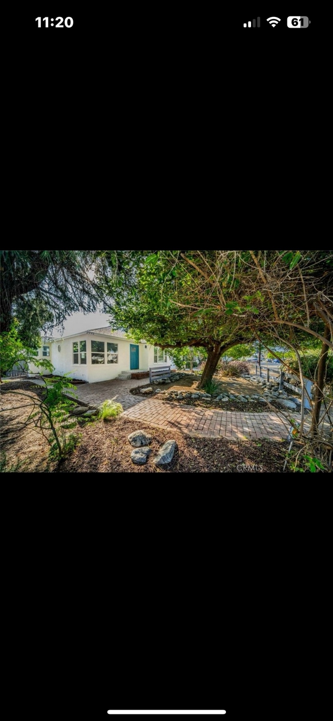3995 McKenzie St in Riverside, CA - Building Photo - Building Photo