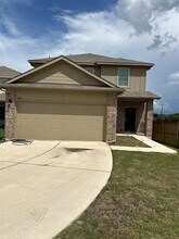 14001 Prasky Trl in Elgin, TX - Building Photo - Building Photo