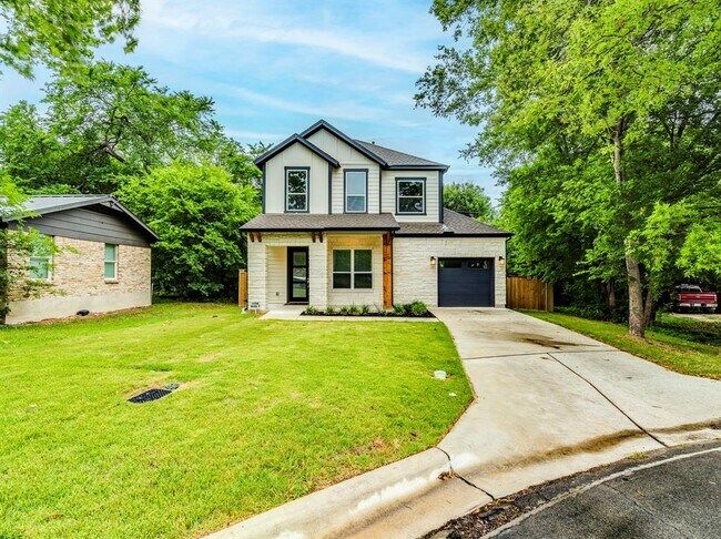1108 Floradale Dr in Austin, TX - Building Photo - Building Photo