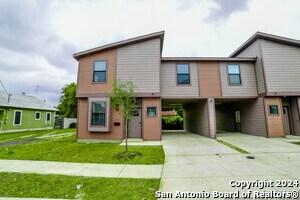 827 Florida St in San Antonio, TX - Building Photo - Building Photo