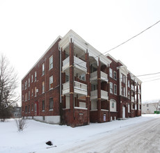 1015 West in Utica, NY - Building Photo - Primary Photo