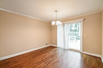 504 Rockborough Terrace in Stone Mountain, GA - Building Photo - Building Photo