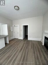 139-139 1/2 John St S in Hamilton, ON - Building Photo - Building Photo