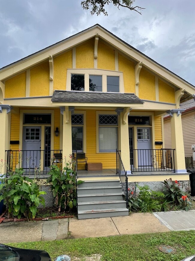 property at 16-216 S Lopez St