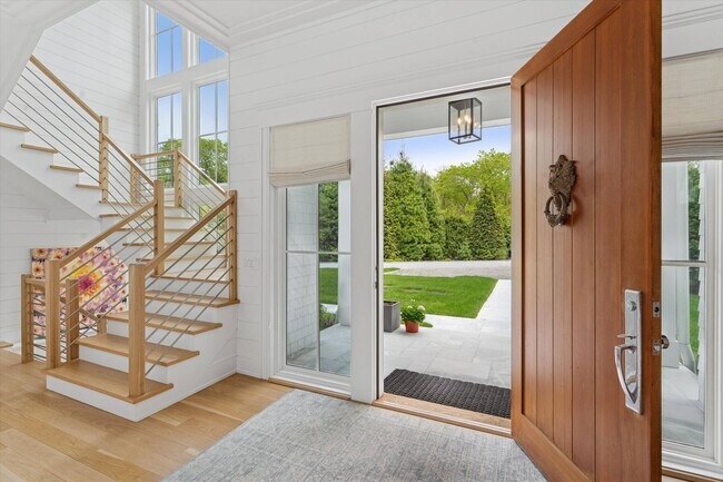 28 Georgica Woods Ln in Wainscott, NY - Building Photo - Building Photo