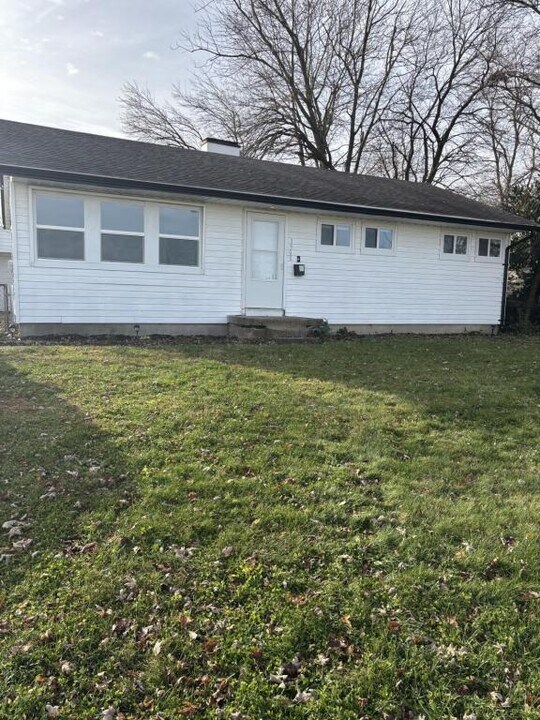 3908 Yellowstone Ave in Dayton, OH - Building Photo