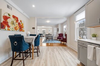 284 Highland St in Worcester, MA - Building Photo - Building Photo