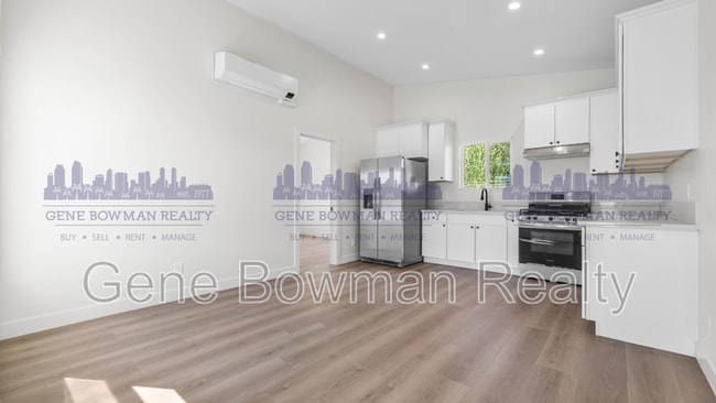 property at 2413 Fleetwood St