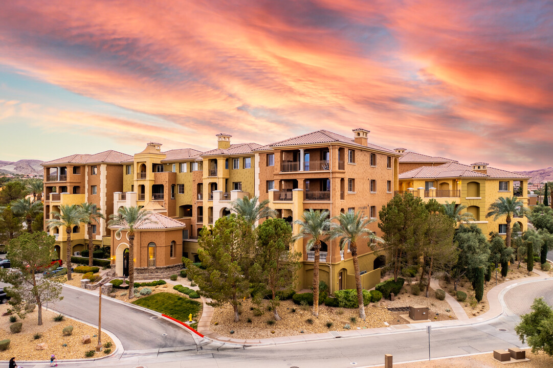 Unit 201 in Henderson, NV - Building Photo