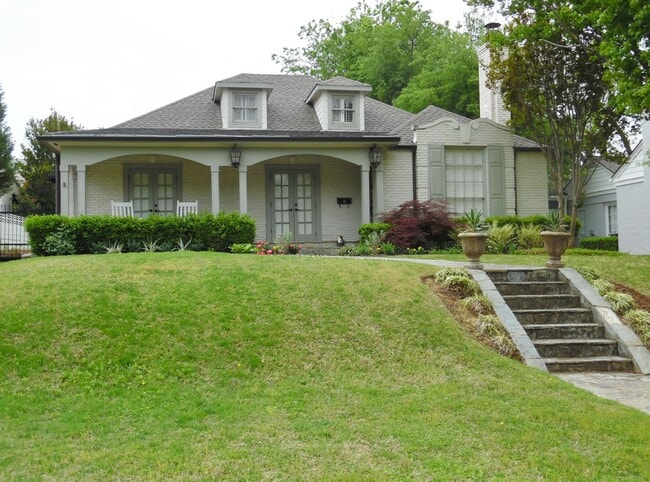 property at 3609 Park Hill Dr