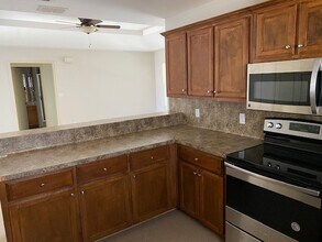 2913 Rice Ave in McAllen, TX - Building Photo - Building Photo