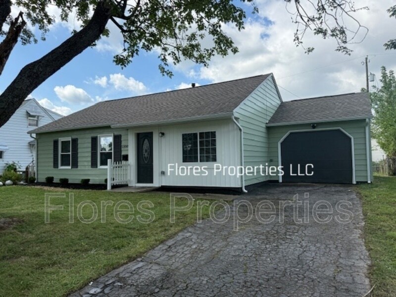 1300 Evaline Dr in Columbus, OH - Building Photo
