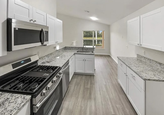 12452 Castlemain Trail in Orlando, FL - Foto de edificio - Building Photo