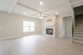 477 Herman Dr in Clarksville, TN - Building Photo - Building Photo