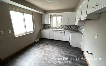 3322 Milverton Rd in Shaker Heights, OH - Building Photo - Building Photo