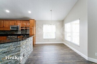 1413 Beth Page Ct in Brandon, FL - Foto de edificio - Building Photo