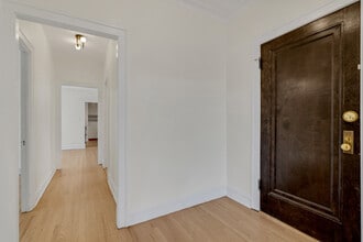 847 S Humphrey Ave, Unit 3 in Oak Park, IL - Building Photo - Building Photo