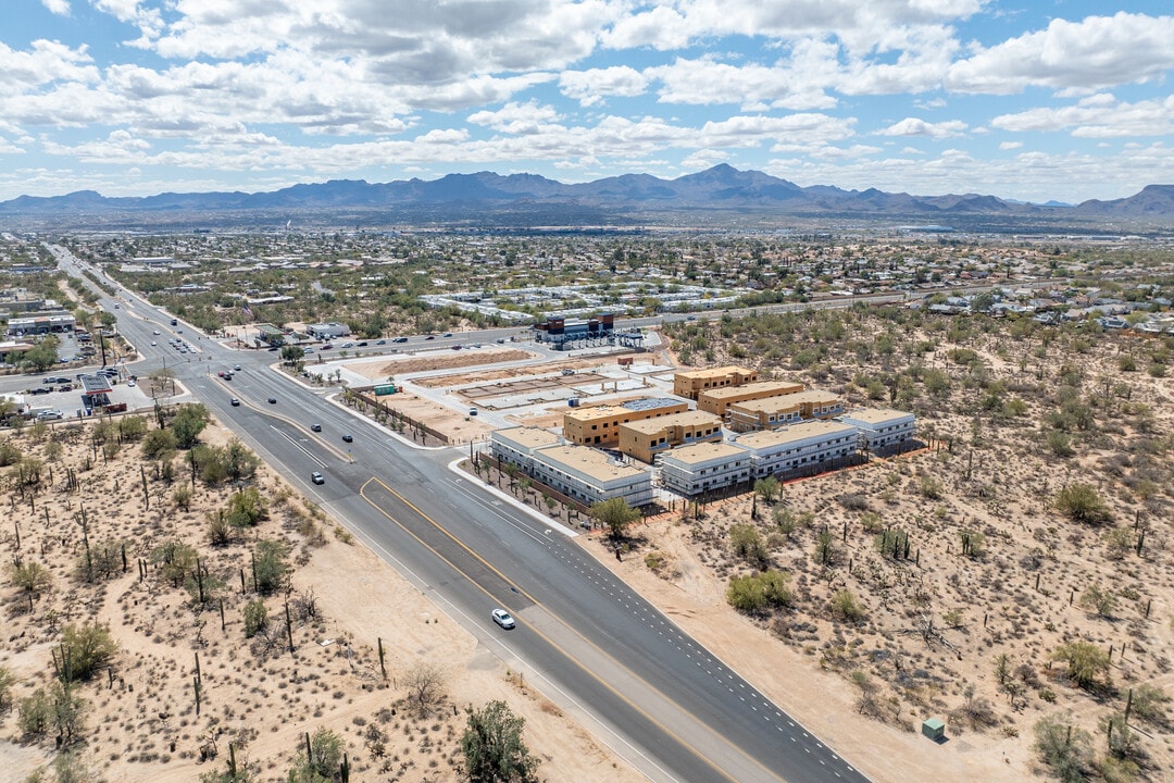 8505 N Thornydale Rd in Tucson, AZ - Building Photo